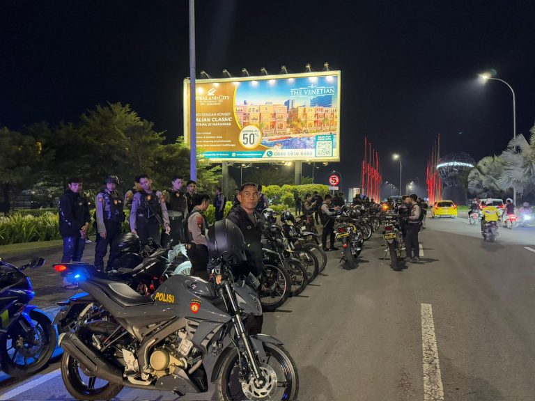 Kompol. Joko Pamungkas S.Pd M. Pd (Plt Kasat Samapta Polrestabes Makassar) Saat melakukan giat strong point di CPI beberapa waktu lalu (doc)