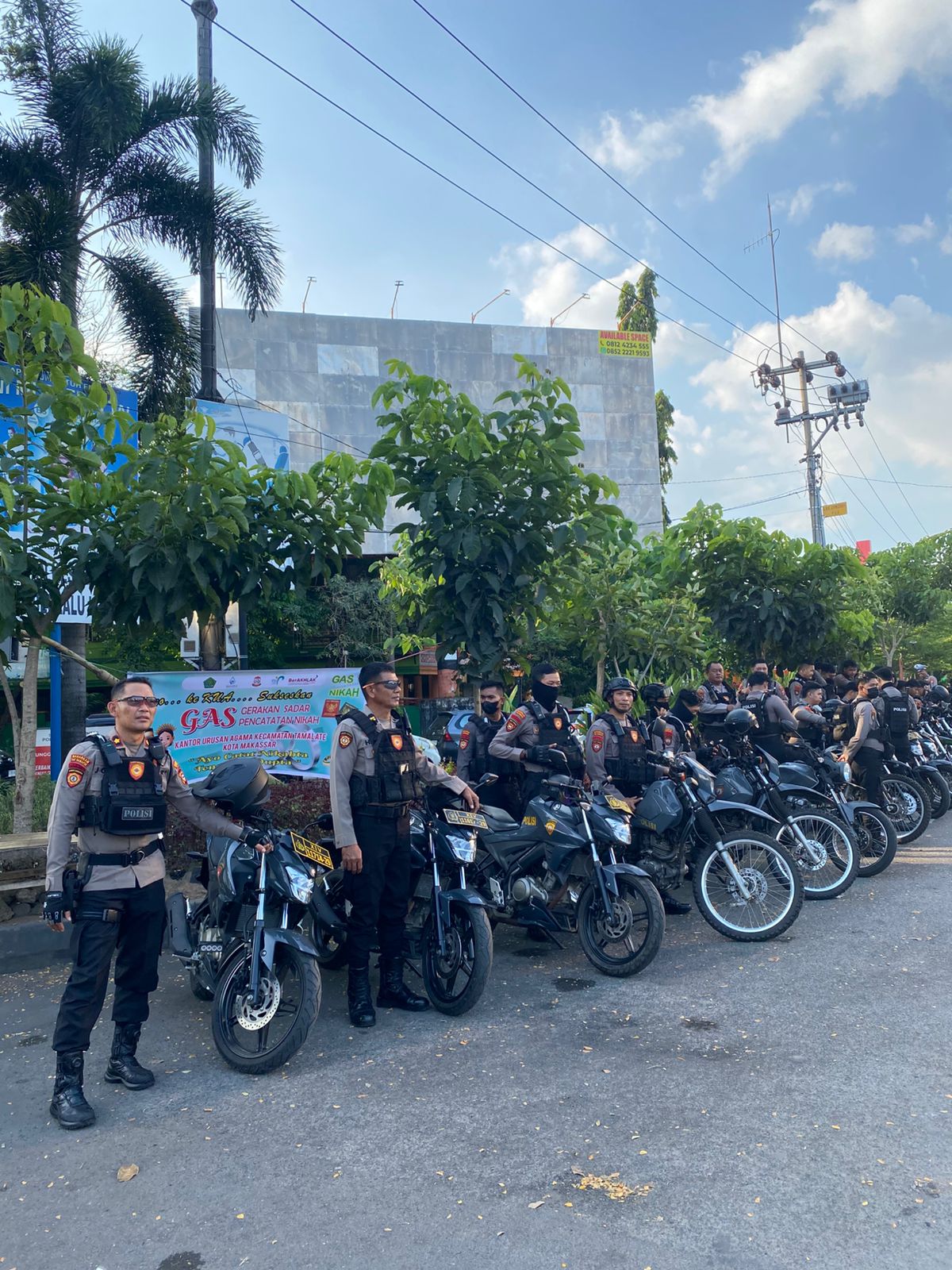 KASAT SAMAPTA KOMPOL JOKO PAMUNGKAS S. PD, M. PD, BERSAMA JAJARAN PATMOR PRESISI SAAT LAKUKAN GIAT STRONG POINT